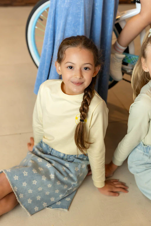 ELLE RAE LIGHT YELLOW EMBLEM T-SHIRT - Image 4