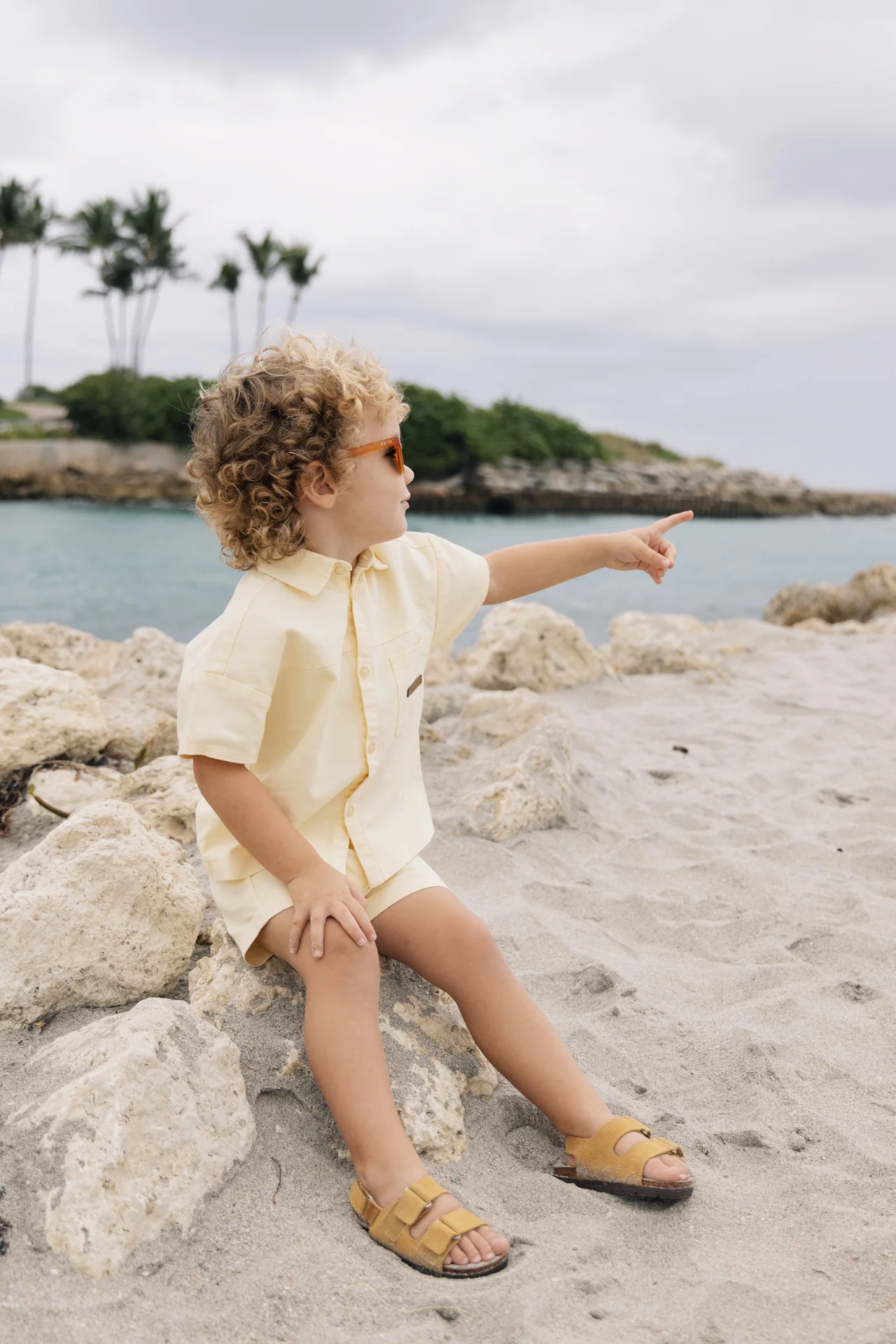 KIN & KIN YELLOW DENIM SHORTS - Image 2