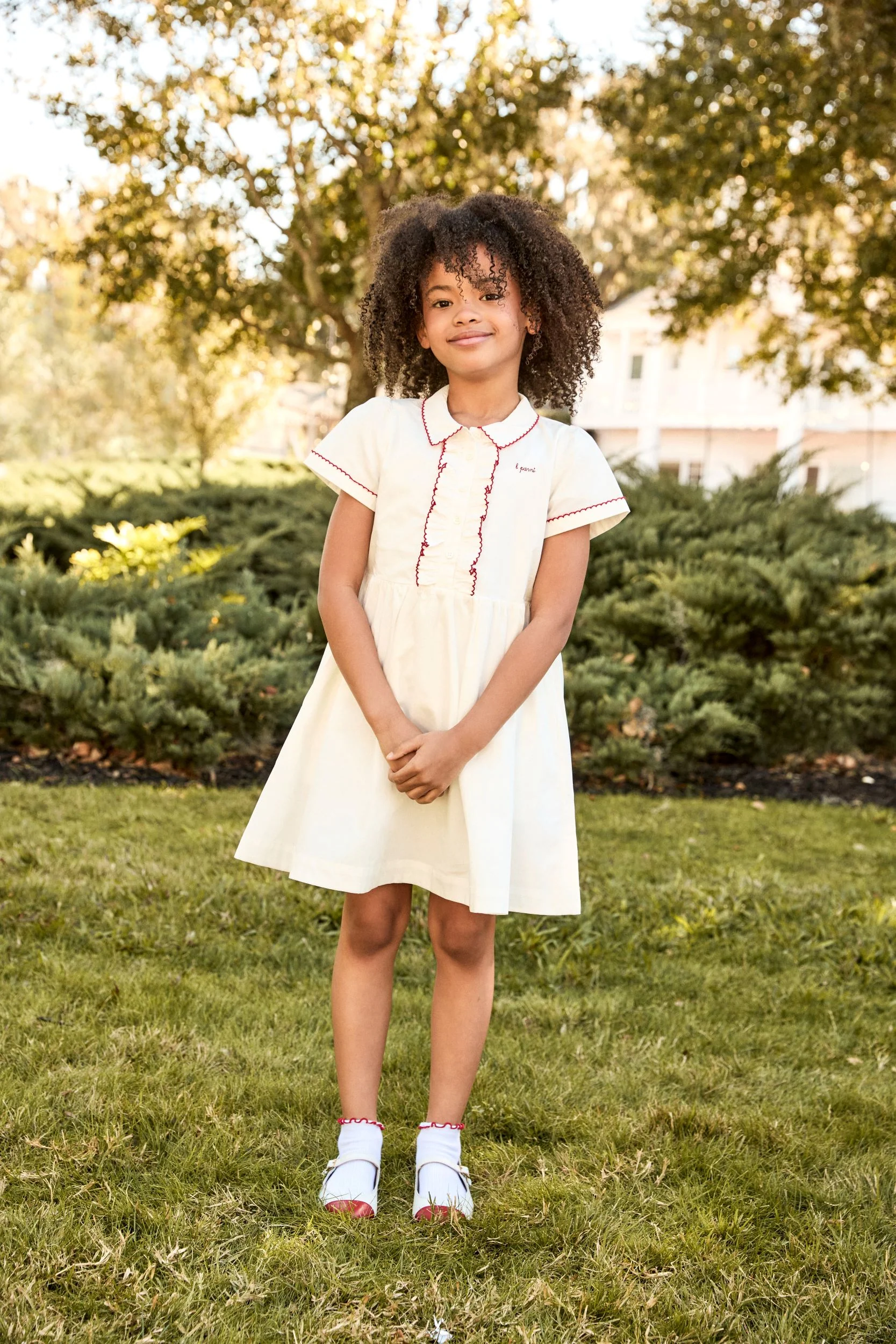 LITTLE PARNI WHITE SCALLOP STITCH COLLAR DRESS - Image 3